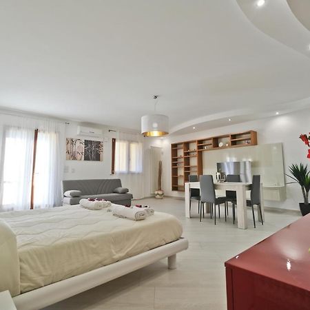 Modern House - 5 Stelle - Posto Auto Privato Apartman Brindisi Kültér fotó