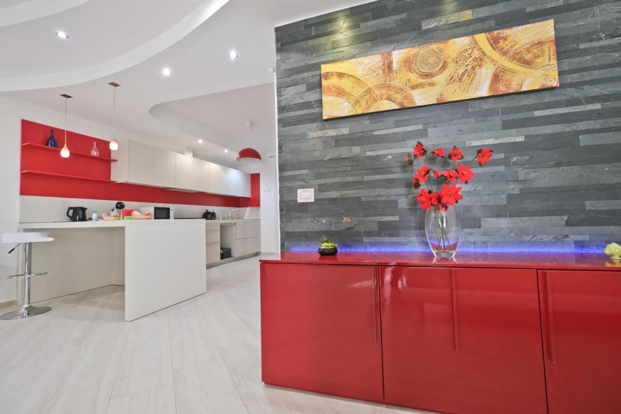Modern House - 5 Stelle - Posto Auto Privato Apartman Brindisi Kültér fotó