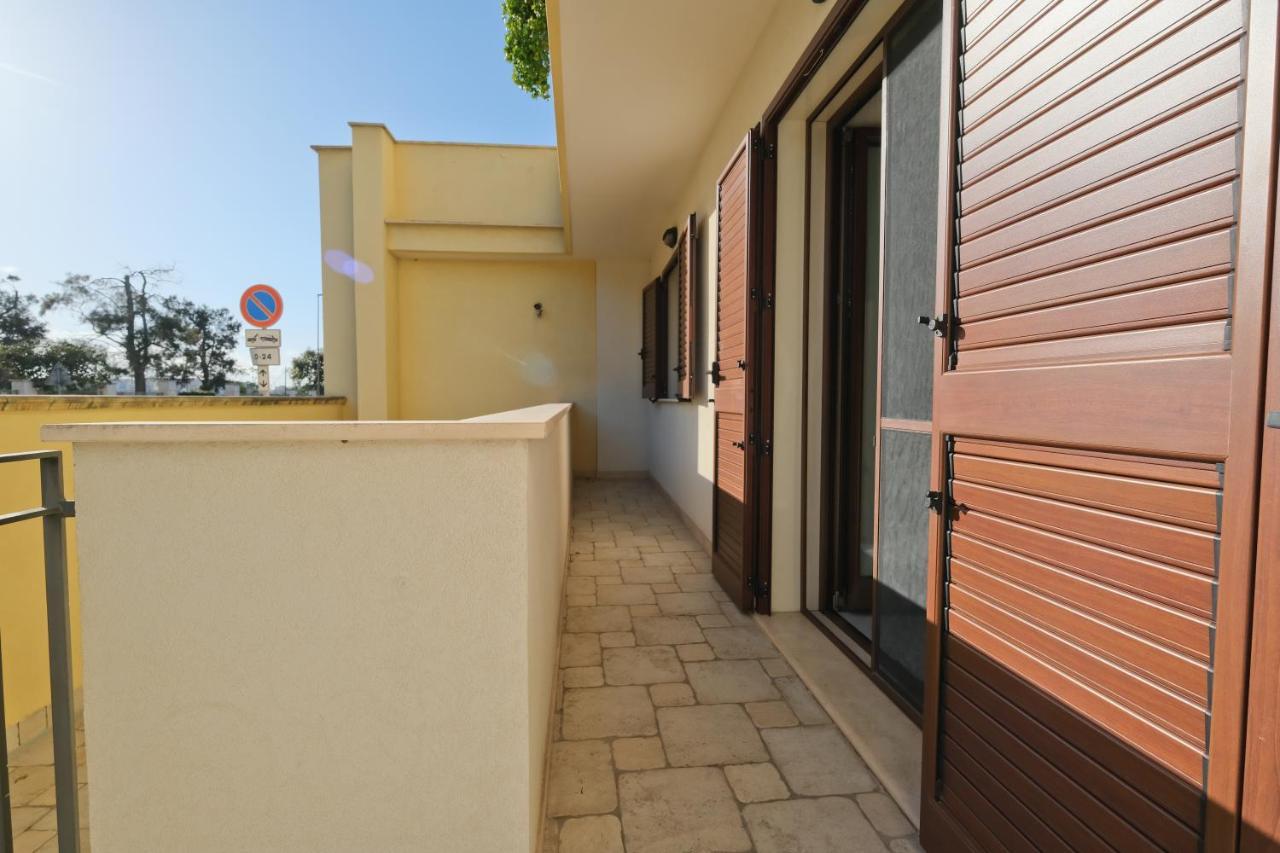 Modern House - 5 Stelle - Posto Auto Privato Apartman Brindisi Kültér fotó
